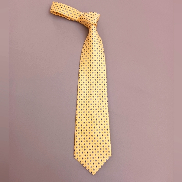 Bloomingdale's Other - Bloomingdales Joseph & Lyman Men's Dress Tie